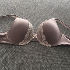 Victoria’s Secret Body by Victoria Bra